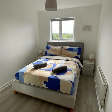 Balcony Apartment - Views Of Etihad Stadium - Near Coop Live Arena - Free Parking-3