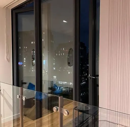 Stylish 2 Bedroom Apartment